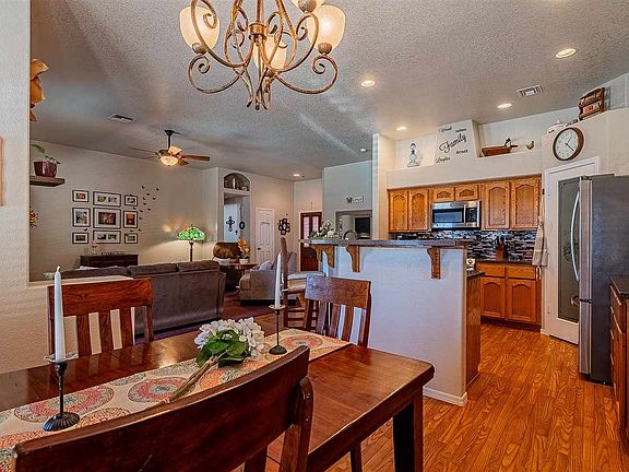 5th image of 10794 E 39th Ln