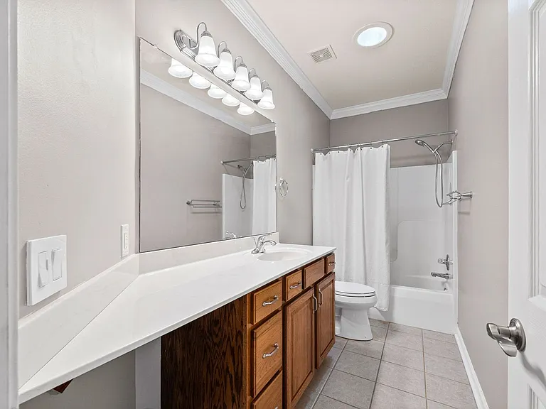 650 Appomattox Ct — Photo 19