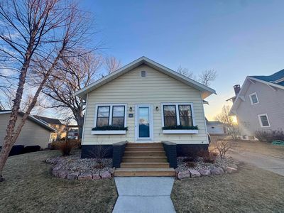 404 9th St, Alton, IA, 51003