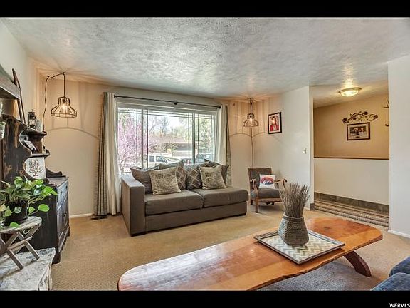 5th image of 184 E Silver Willow Dr