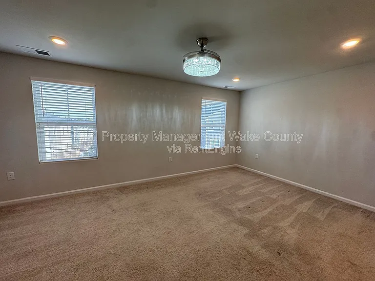 410 Odham Ln — Photo 38