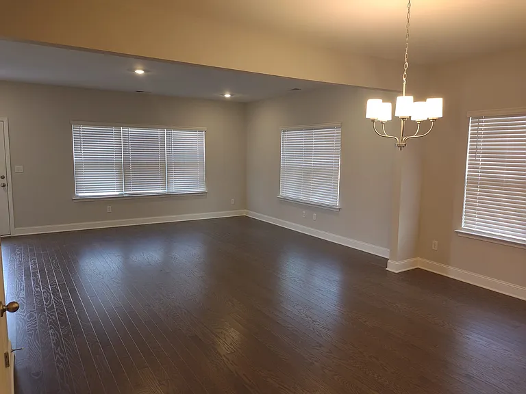 1137 Crisp Spring Dr — Photo 15