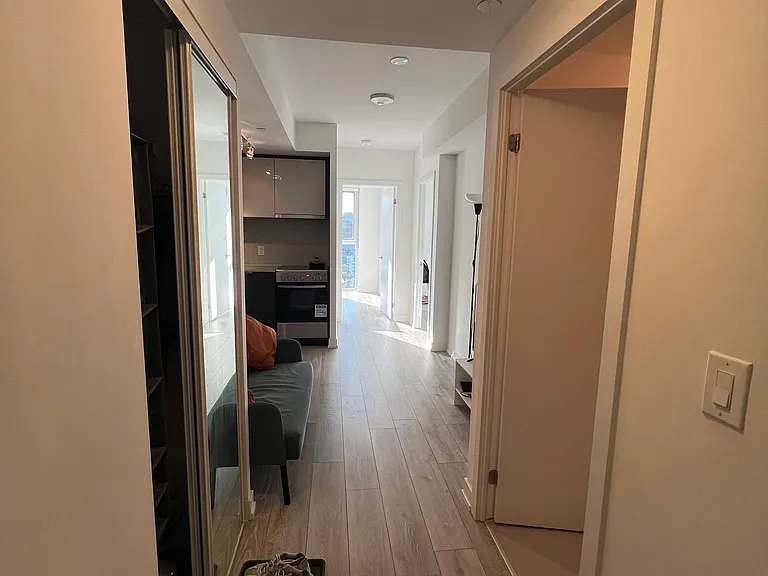 159 Wellesley St E #1602 — Photo 35