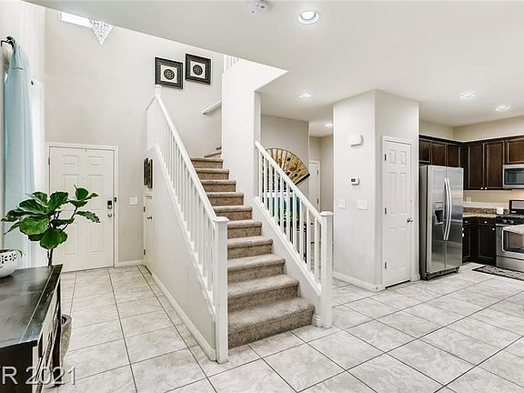 5th image of 10838 Dobbs Ave