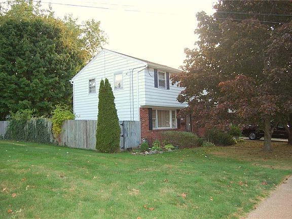 5th image of 627 E 43rd St