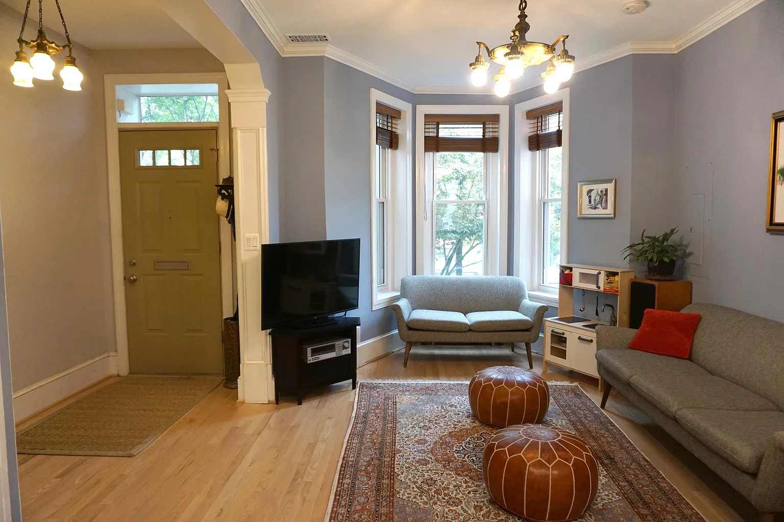 1930 11th St NW photo 1