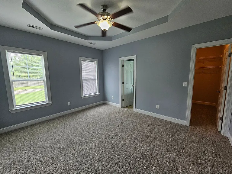 136 Hawks Point Rd — Photo 5