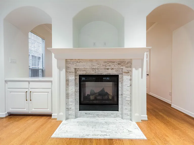 13647 Brookbluff Ln — Photo 12