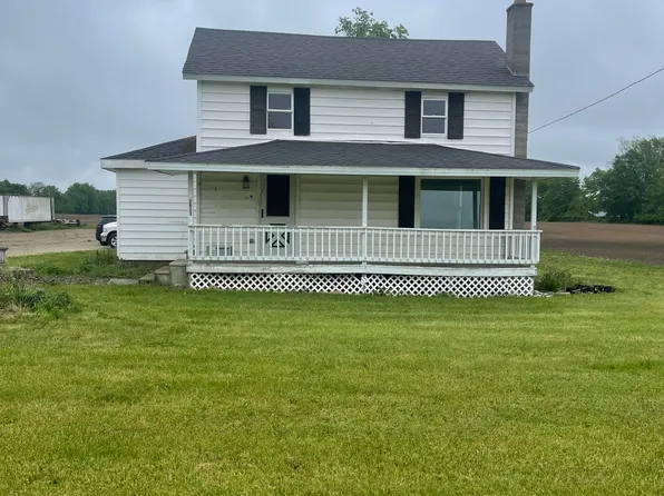 2823 S Ionia Rd, Bellevue, MI 49021