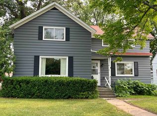 911 Main St, Marinette, WI 54143