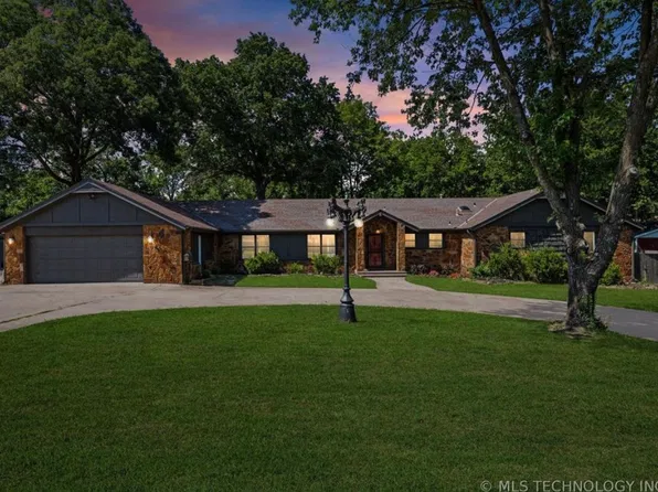 5410 Nowata Rd, Bartlesville, OK 74006