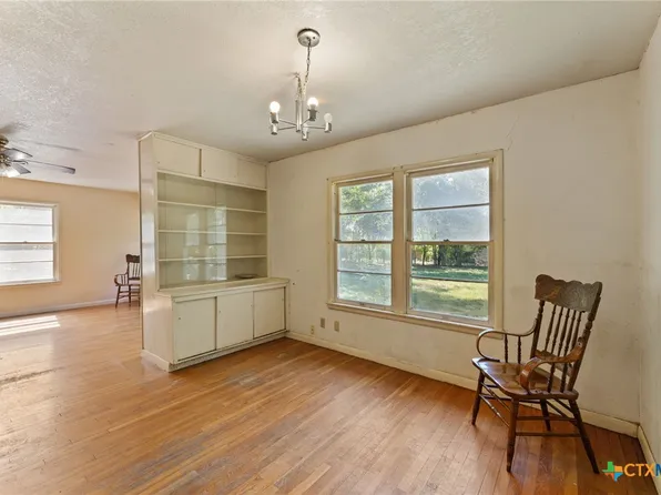 1105 Cheatham St, San Marcos, TX 78666