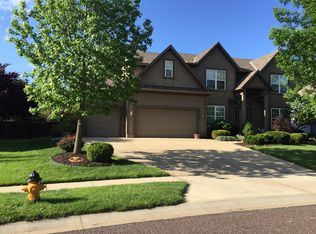 14312 Ballentine St, Overland Park, KS 66221