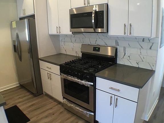 3rd image of 3636 Haverford Ave #4