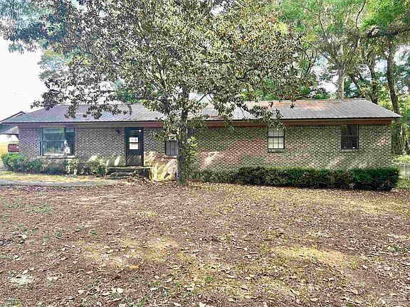 2nd image of 1616 Damascus Rd