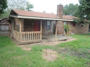 33 Old Lakeview Dr, Columbia, MS 39429