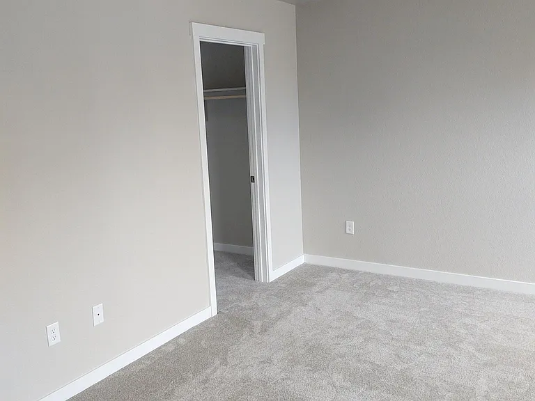 5992 S Carlburg Ave — Photo 18