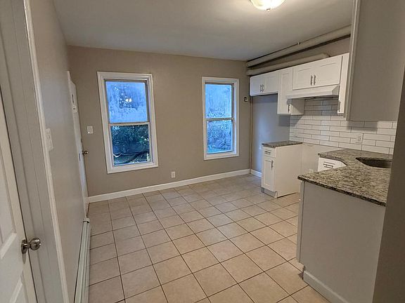 5th image of 14 Foster St #1