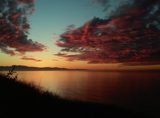 2398 W Beach Rd, Oak Harbor, WA 98277