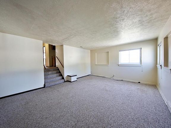 3rd image of 4623 Dodge St APT 1