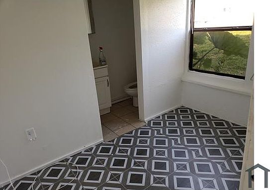 3rd image of 10101 Midway St APT 3