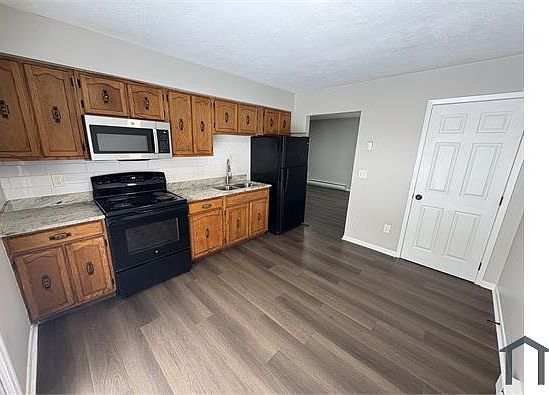 2nd image of 3134 Winding Creek Dr
