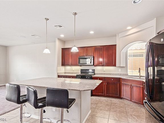 5th image of 6061 Arbor Downs Ave