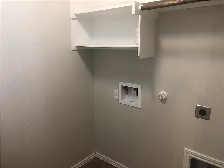 188 Brockston Dr — Photo 16