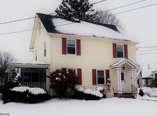 15 Grand Ave, Washington, NJ 07882