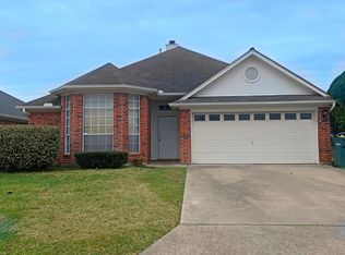 7830 Blue Bonnet Ln, Beaumont, TX 77713