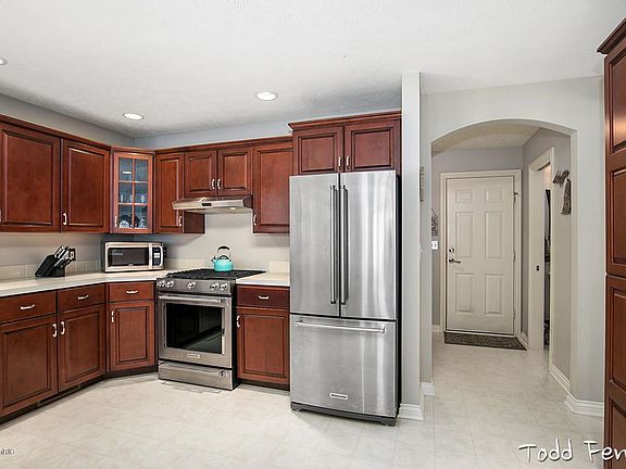 2nd image of 5027 Golfton Ct SW