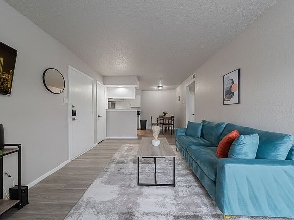 3rd image of 2501 Plumgrove Cir #Id1058003p