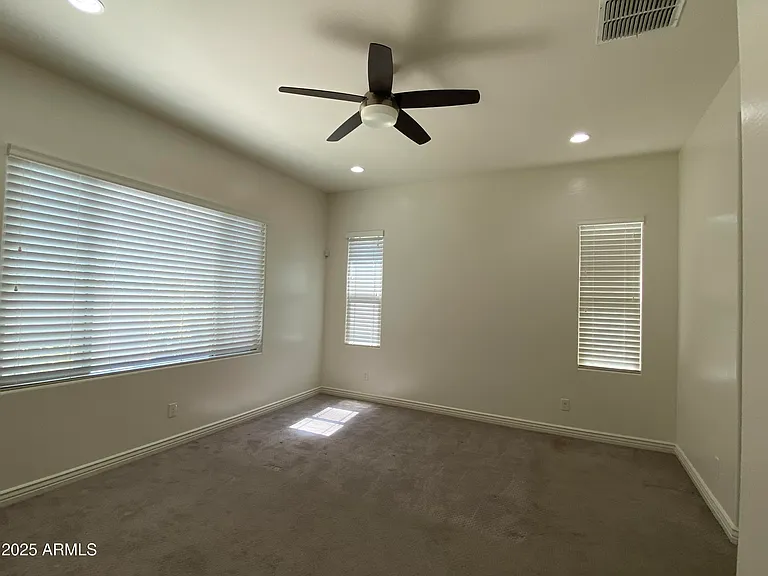 233 W Sandra Ter — Photo 12