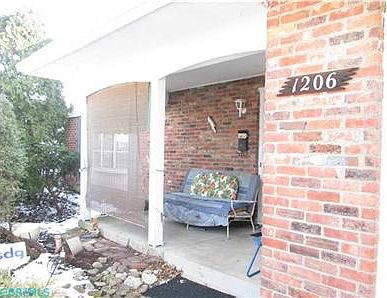 2nd image of 1206 Littlejohn Dr