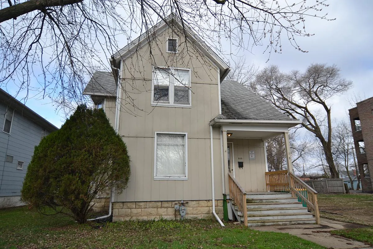 225 Hunter Ave photo 1