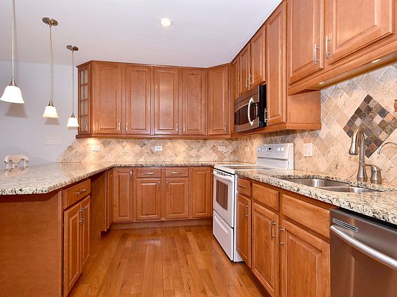 5th image of 801 Oakton St APT 205