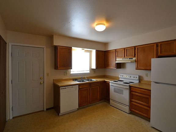 5th image of 1980 Mineola St APT B