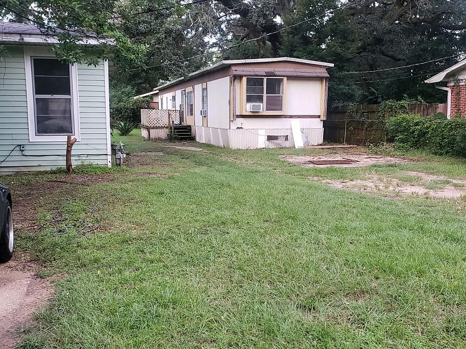 1st image of 608 Palm Ct Lot B