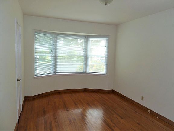 4th image of 2411 22nd St