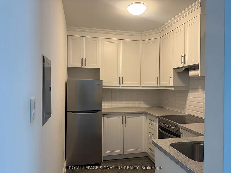 394 Dovercourt Rd #33 — Photo 3