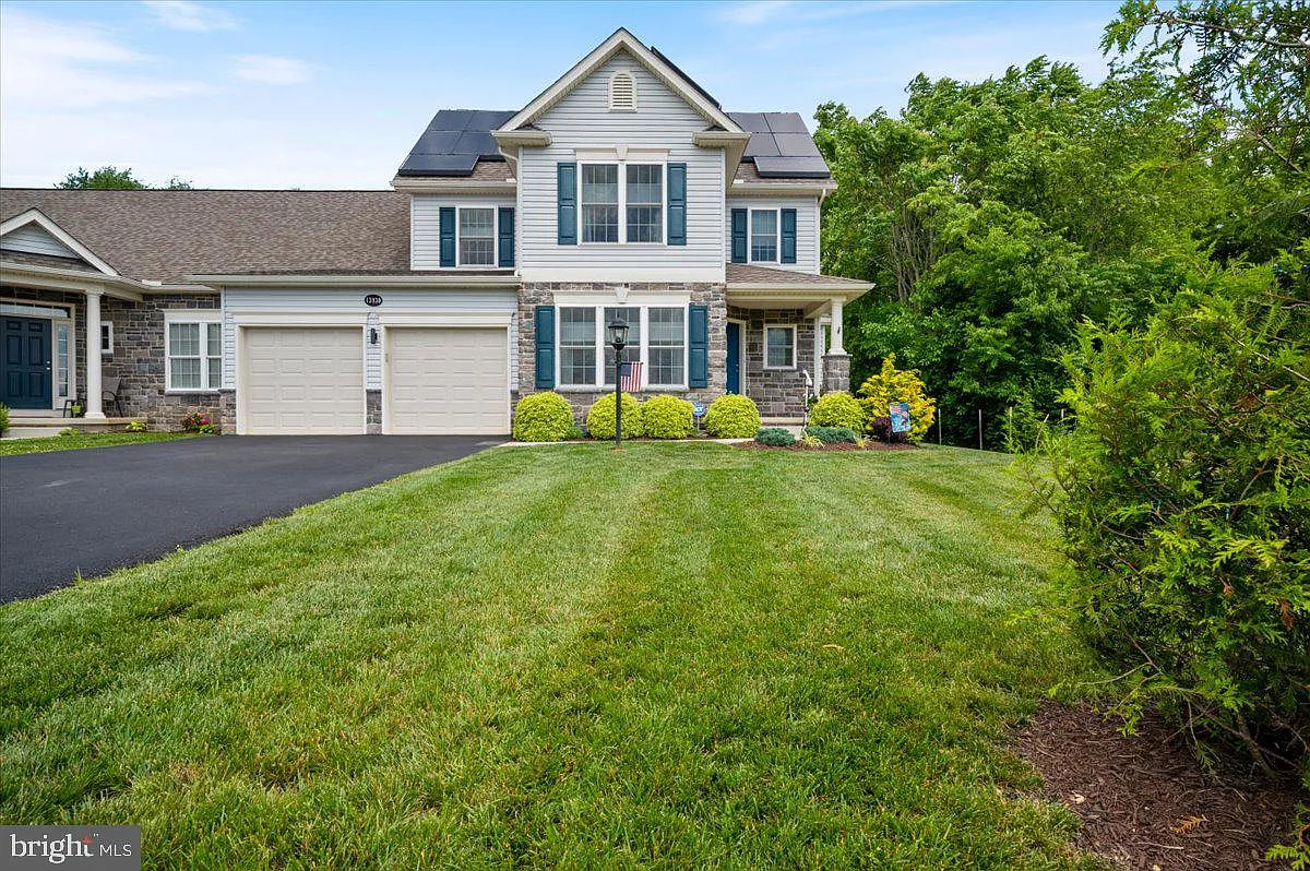 13930 Patriot Way photo 1