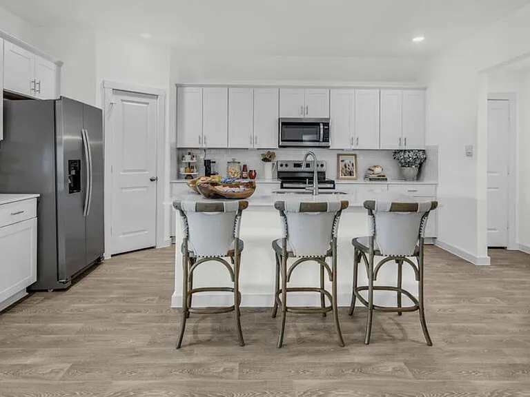 171 Teal St — Photo 9