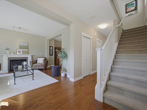 3rd image of 321 172a St