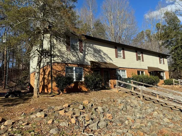 147 Woodland Dr APT 8, Rutherfordton, NC 28139