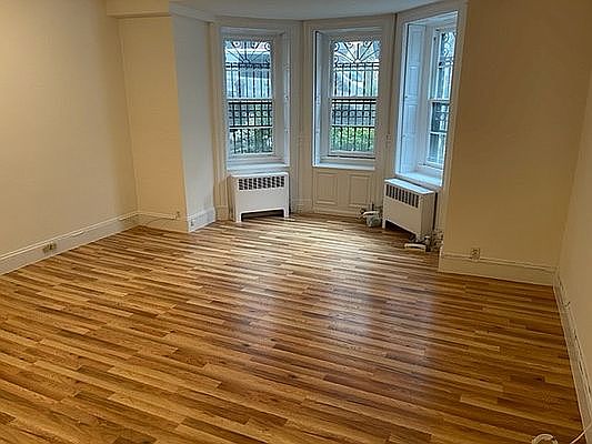 4th image of 23 E 93rd St #2B