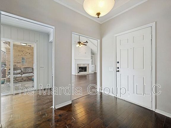 3rd image of 2702 Lookout Pl
