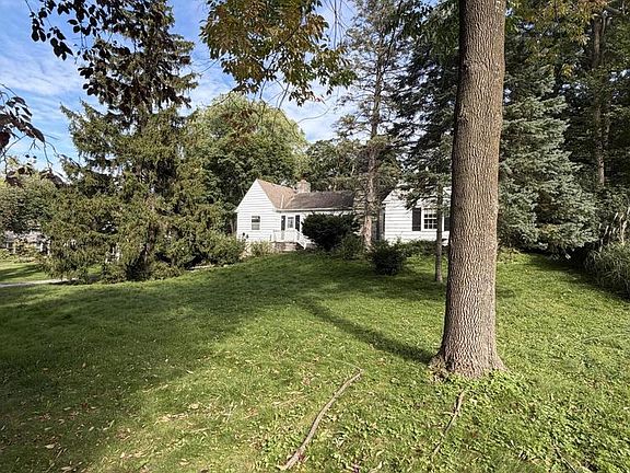 4th image of 1030 TERRACE DRIVE