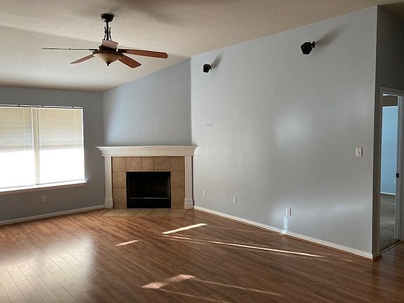 3rd image of 220 Gainer Dr