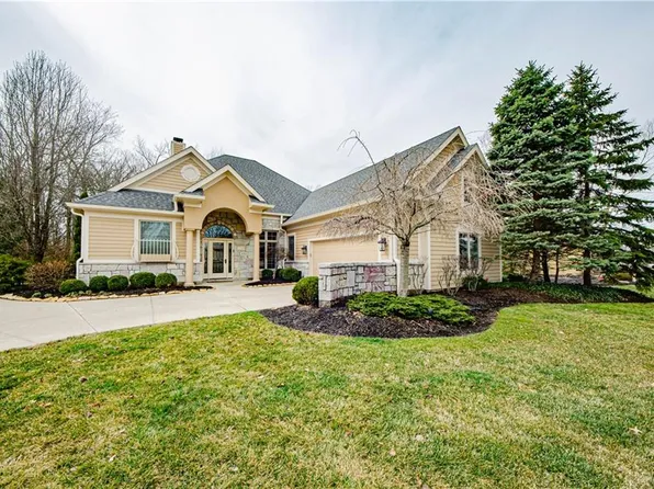 800 Yankee Trace Dr, Dayton, OH 45458