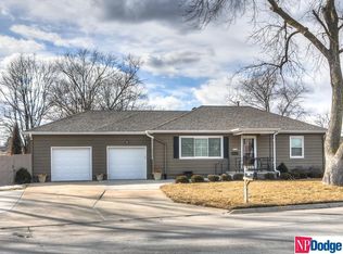 8301 California St, Omaha, NE 68114